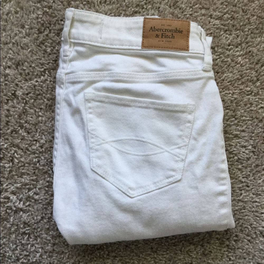Abercrombie & Fitch Crisp White Skinny Jeans